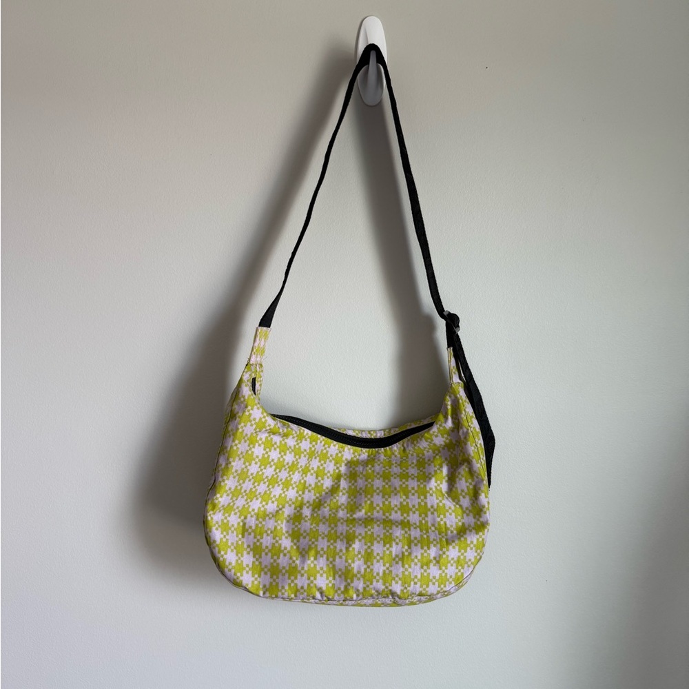 BAGGU medium crescent bag in pink and green print